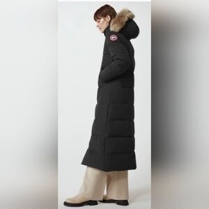 Canada Goose Women's Long Black Puffer Jacket